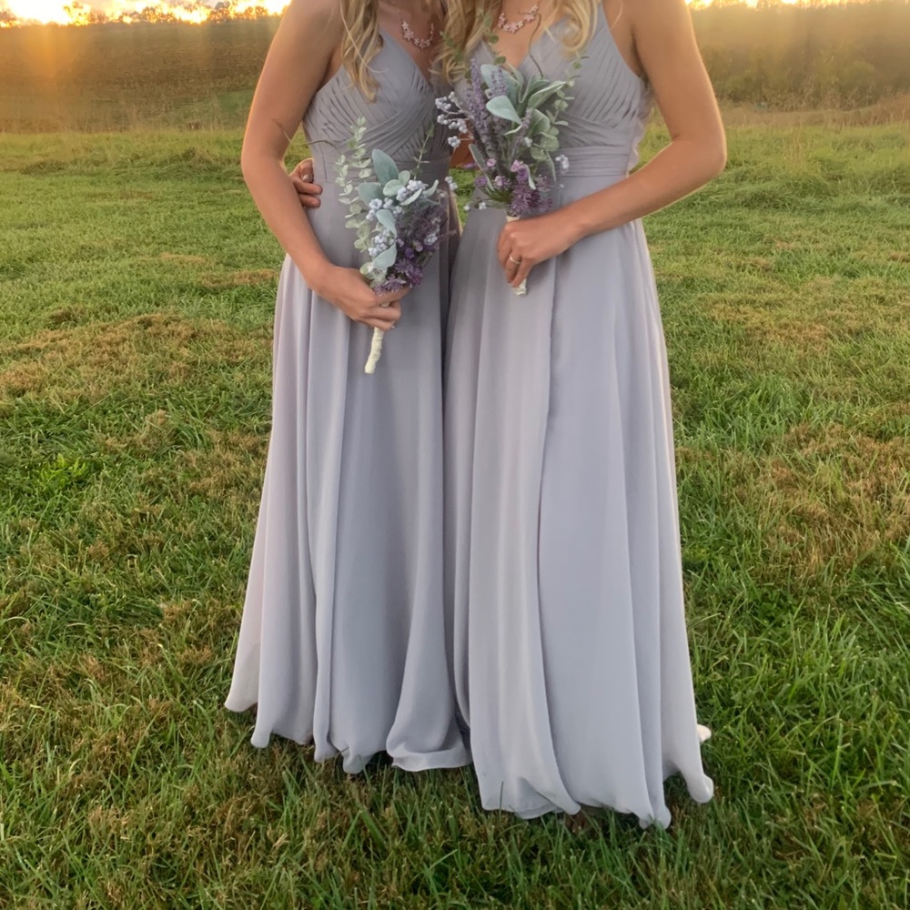 Dress - Picture 3 of 3